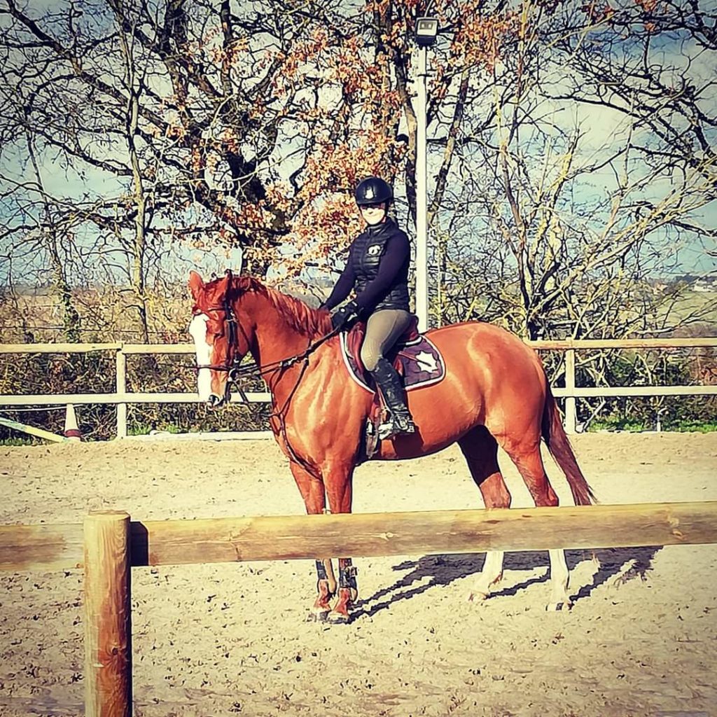 monitrice équitation